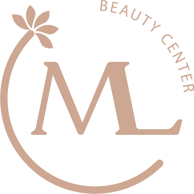 Logo redondo de Mabela Beauty Center en color crema, centro de estética