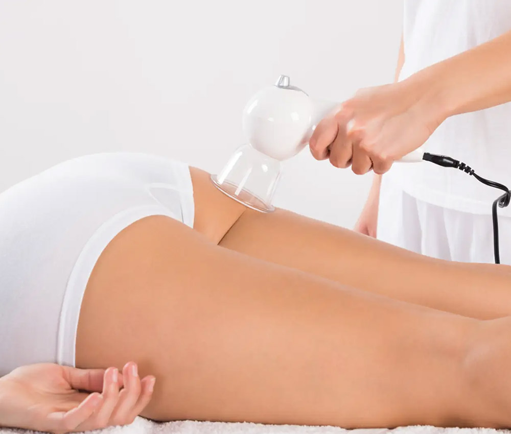 Paciente recibiendo un tratamiento de vacumterapia